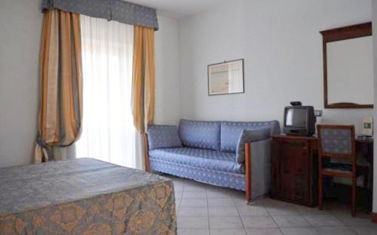 בולסנה Hotel Zodiaco מראה חיצוני תמונה